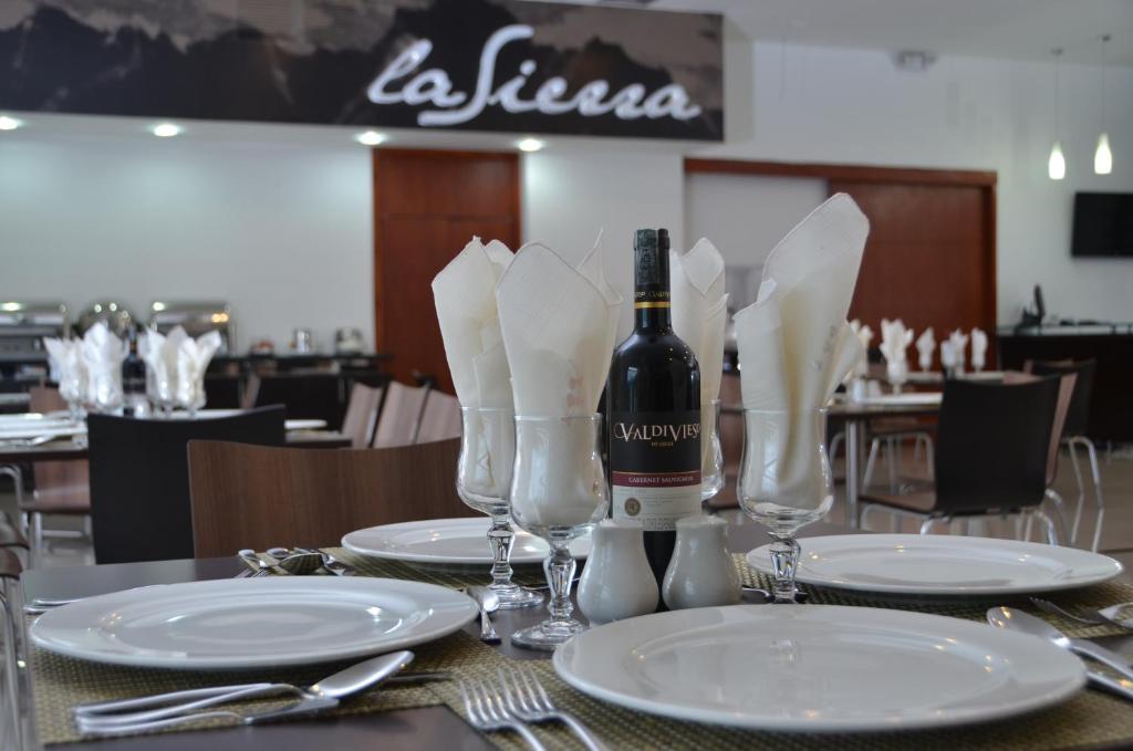 Hotel Tativan Valledupar Bagian luar foto