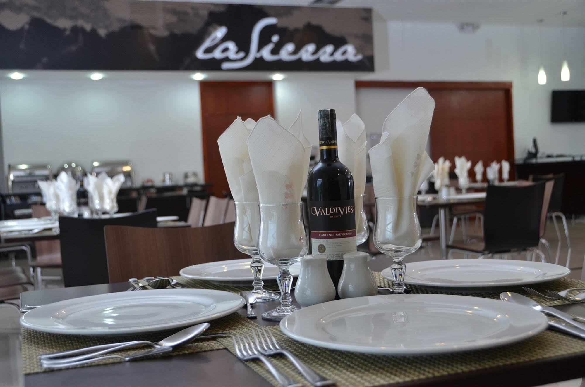 Hotel Tativan Valledupar Bagian luar foto